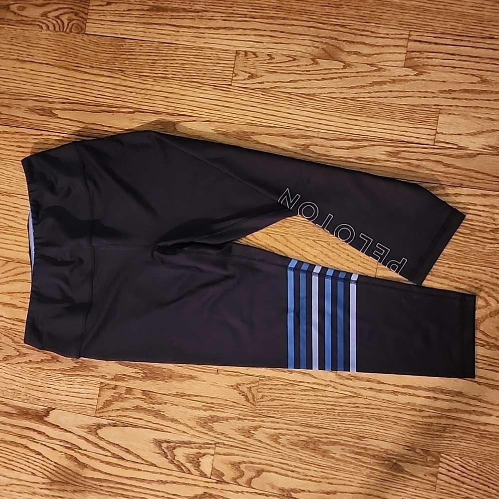 Peloton x Miami Fitwear Capri Leggings, Great Condition, Size M